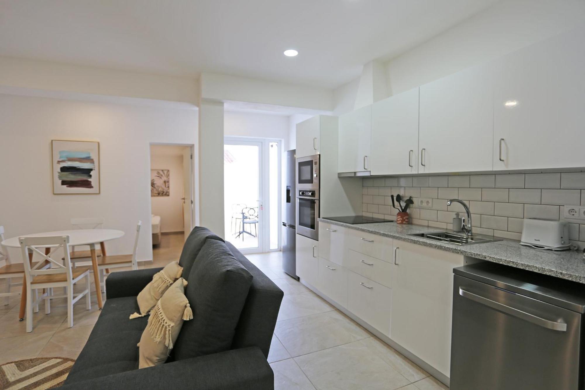 B88 - Mendonca Street Apartment Lagos Bagian luar foto