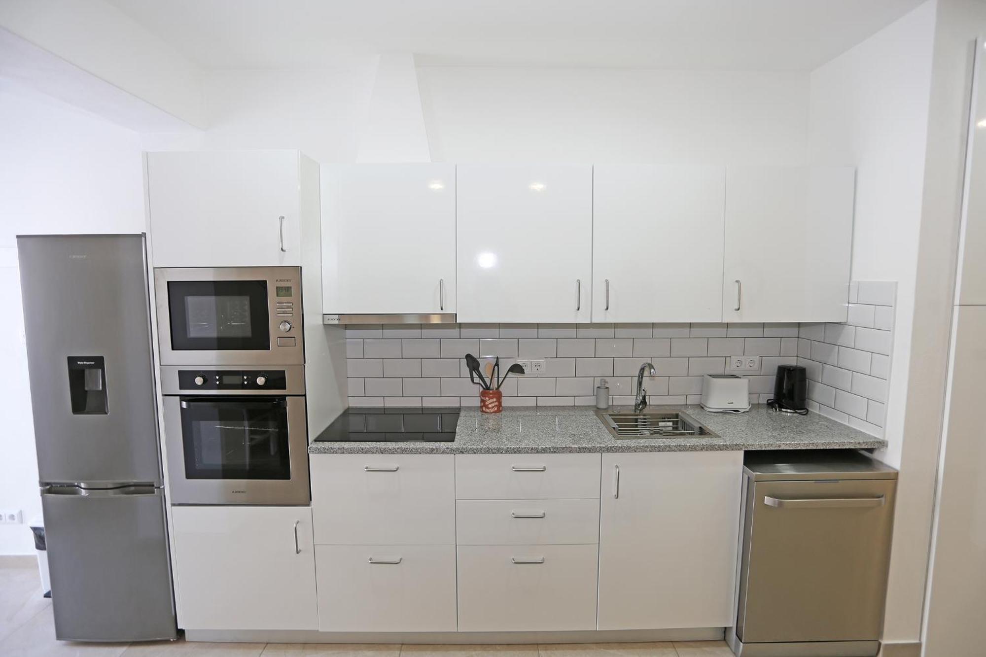 B88 - Mendonca Street Apartment Lagos Bagian luar foto